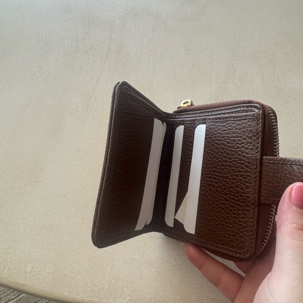 New Gucci Wallet with Dust Bag - Picture 6 of 7